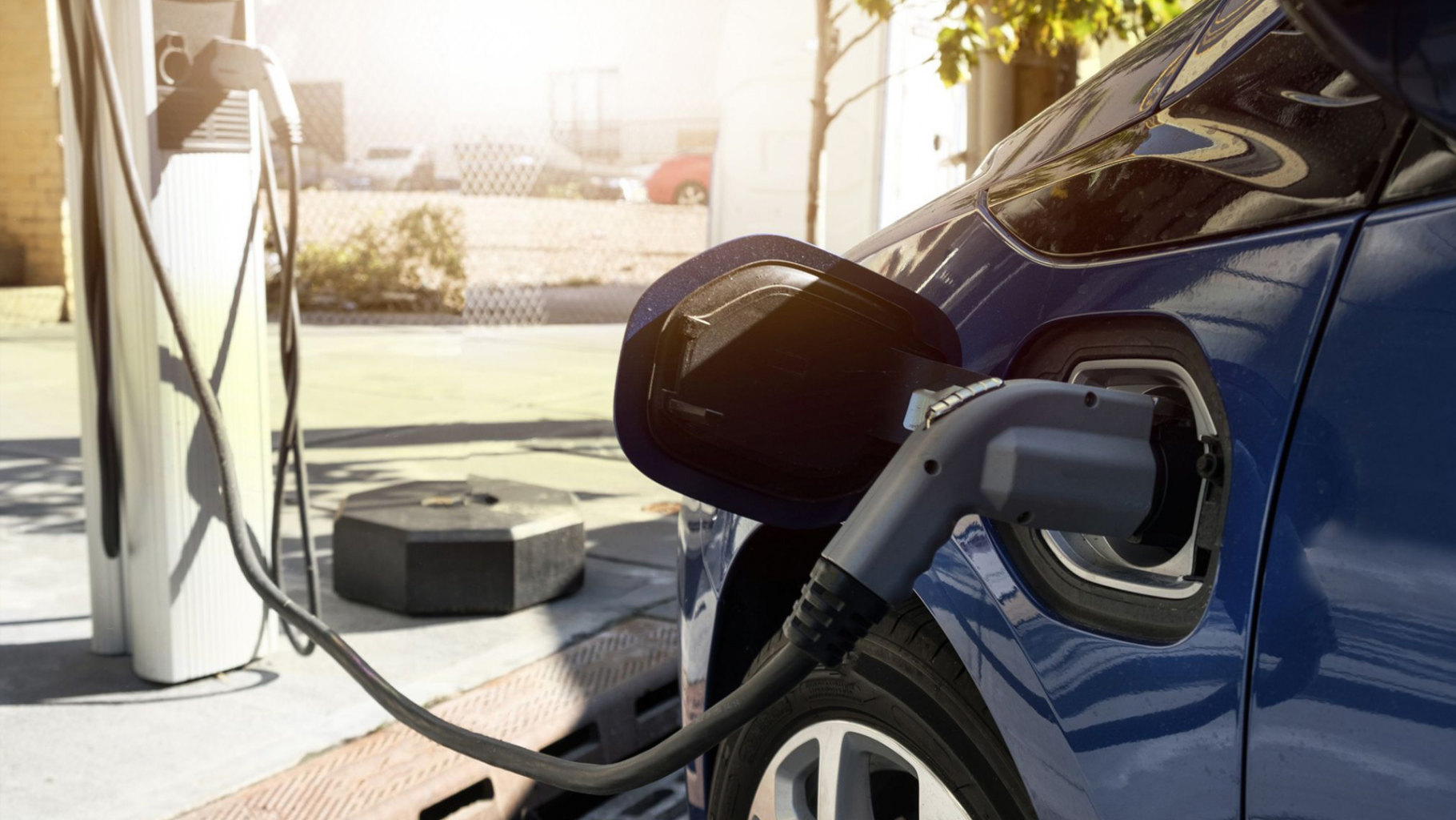 电动汽车电池？